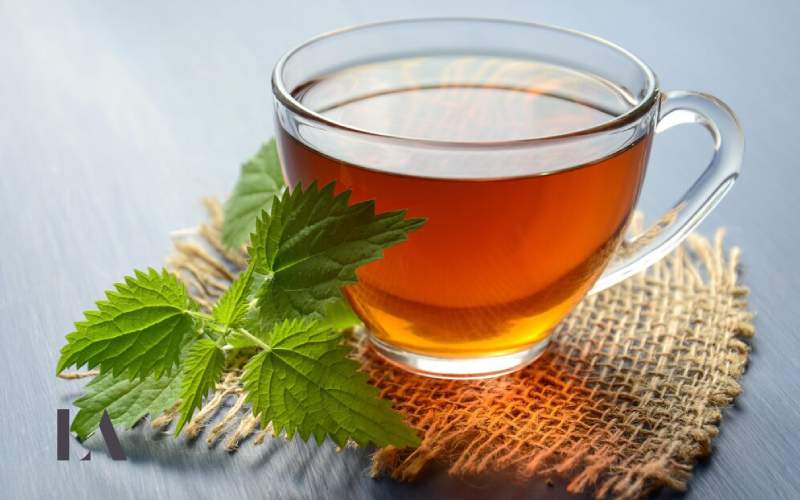 دمنوش گزنه و پوست لیمو